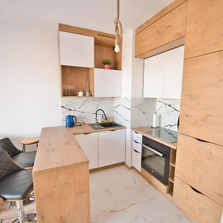 Apartament Miki-gdansk Wrzeszcz/brzezno-plaza 2 Km Apartment *
